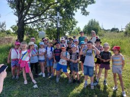 b_1024_768_0_00_images_2022_2023_1-3_AkademiaMalych_rajd_352354712_1014374376645170_4632203225475945666_n